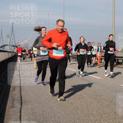 03.10.2025 - Köhlbrandbrückenlauf Fabian Wolf http://msf.ph/oto/9065067 03.10.2025 10:08:12 Position 3 2835, 2162 meine-sportfotos.de