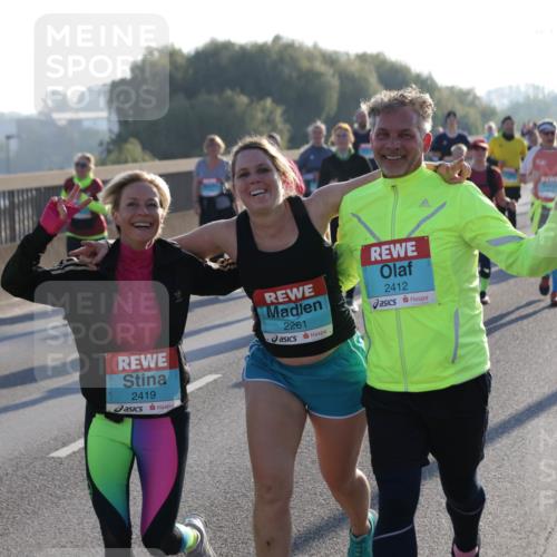 03.10.2025 - Köhlbrandbrückenlauf Jannik Wohlers http://msf.ph/oto/9065081 03.10.2025 09:26:02 Position 3 2419, 2261, 2412 meine-sportfotos.de
