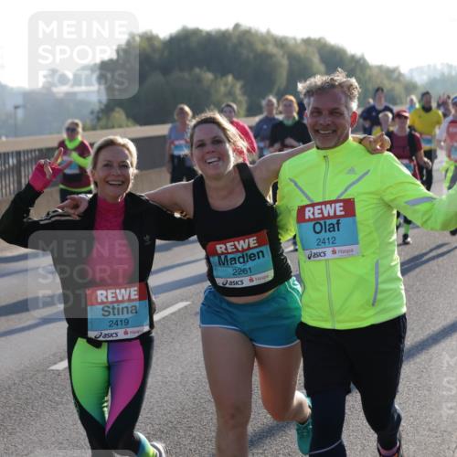 03.10.2025 - Köhlbrandbrückenlauf Jannik Wohlers http://msf.ph/oto/9065084 03.10.2025 09:26:02 Position 3 2419, 2261, 2412 meine-sportfotos.de