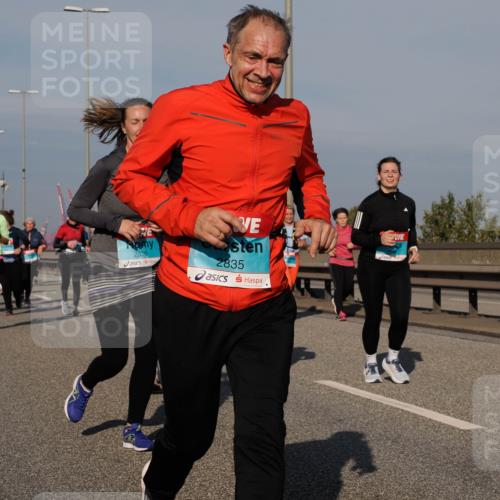 03.10.2025 - Köhlbrandbrückenlauf Fabian Wolf http://msf.ph/oto/9065101 03.10.2025 10:08:13 Position 3 2320, 2835 meine-sportfotos.de