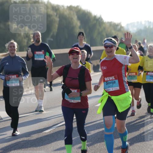 03.10.2025 - Köhlbrandbrückenlauf Jannik Wohlers http://msf.ph/oto/9065106 03.10.2025 09:26:05 Position 3 2159, 2443, 3412, 3413, 2875, 2874 meine-sportfotos.de