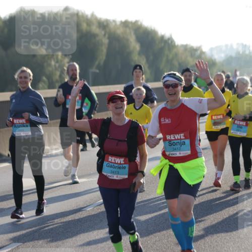 03.10.2025 - Köhlbrandbrückenlauf Jannik Wohlers http://msf.ph/oto/9065118 03.10.2025 09:26:05 Position 3 2159, 2443, 3413, 3412, 2874 meine-sportfotos.de