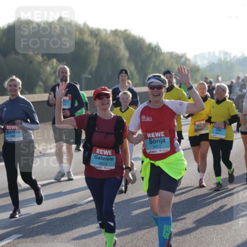 03.10.2025 - Köhlbrandbrückenlauf Jannik Wohlers http://msf.ph/oto/9065120 03.10.2025 09:26:05 Position 3 2159, 2443, 3413, 3412, 2874 meine-sportfotos.de