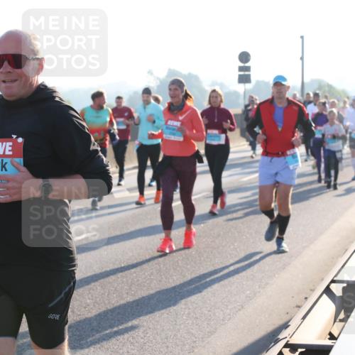 03.10.2025 - Köhlbrandbrückenlauf Lena Gebhardt http://msf.ph/oto/9065180 03.10.2025 09:22:18 Position 1 1, 0 meine-sportfotos.de