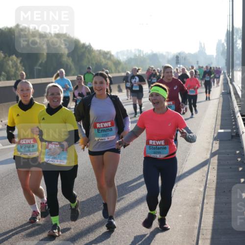 03.10.2025 - Köhlbrandbrückenlauf Jannik Wohlers http://msf.ph/oto/9065197 03.10.2025 09:26:09 Position 3 2872, 2875, 2874, 2297, 2299 meine-sportfotos.de