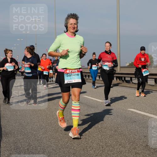 03.10.2025 - Köhlbrandbrückenlauf Fabian Wolf http://msf.ph/oto/9065201 03.10.2025 10:08:18 Position 3 91, 1748, 1926, 1775, 3054 meine-sportfotos.de