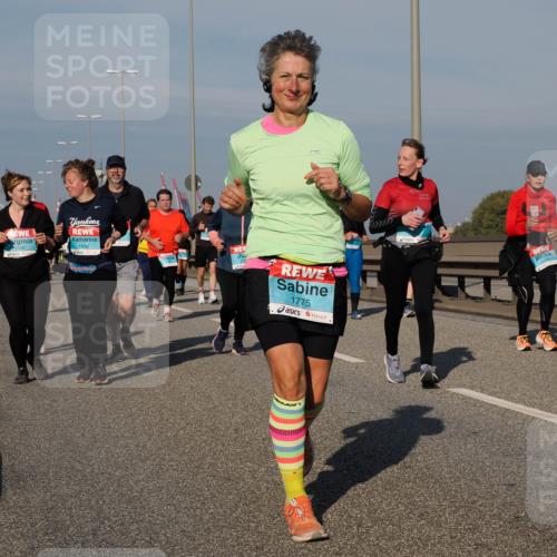 03.10.2025 - Köhlbrandbrückenlauf Fabian Wolf http://msf.ph/oto/9065211 03.10.2025 10:08:18 Position 3 1748, 1926, 1775 meine-sportfotos.de