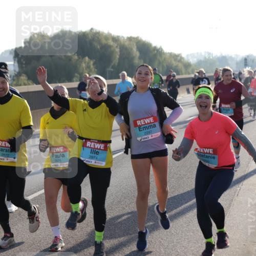 03.10.2025 - Köhlbrandbrückenlauf Jannik Wohlers http://msf.ph/oto/9065218 03.10.2025 09:26:09 Position 3 2872, 2875, 2874, 2297, 3299 meine-sportfotos.de