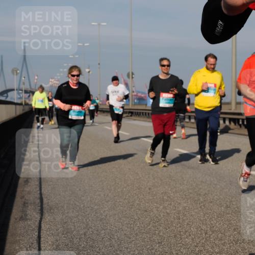 03.10.2025 - Köhlbrandbrückenlauf Fabian Wolf http://msf.ph/oto/9065315 03.10.2025 10:08:25 Position 3  meine-sportfotos.de