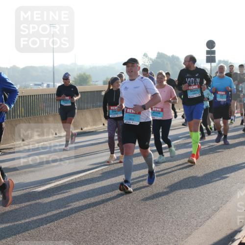 03.10.2025 - Köhlbrandbrückenlauf Lena Gebhardt http://msf.ph/oto/9065317 03.10.2025 09:22:26 Position 1 1510, 3815 meine-sportfotos.de