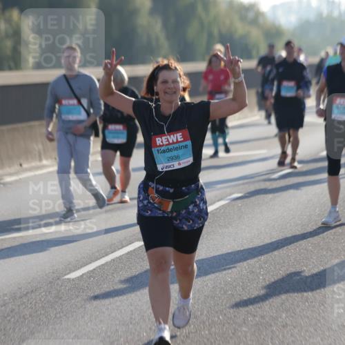 03.10.2025 - Köhlbrandbrückenlauf Jannik Wohlers http://msf.ph/oto/9065362 03.10.2025 09:26:19 Position 3 2936 meine-sportfotos.de