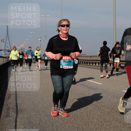 03.10.2025 - Köhlbrandbrückenlauf Fabian Wolf http://msf.ph/oto/9065369 03.10.2025 10:08:27 Position 3 2280, 3429 meine-sportfotos.de