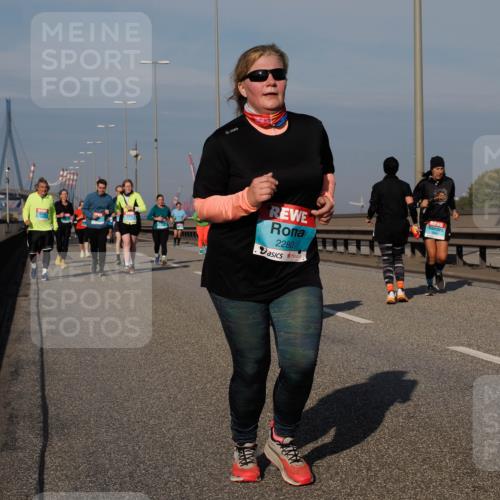 03.10.2025 - Köhlbrandbrückenlauf Fabian Wolf http://msf.ph/oto/9065378 03.10.2025 10:08:27 Position 3 2280 meine-sportfotos.de