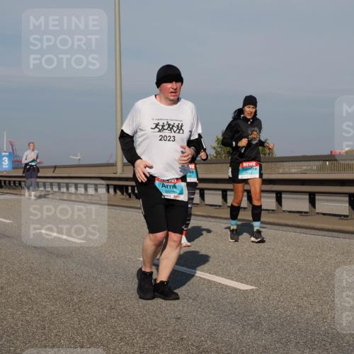 03.10.2025 - Köhlbrandbrückenlauf Fabian Wolf http://msf.ph/oto/9065431 03.10.2025 10:08:29 Position 3 3, 16, 2023, 2693 meine-sportfotos.de