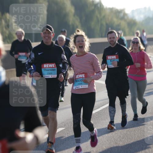 03.10.2025 - Köhlbrandbrückenlauf Jannik Wohlers http://msf.ph/oto/9065455 03.10.2025 09:26:25 Position 3 2569, 2568 meine-sportfotos.de