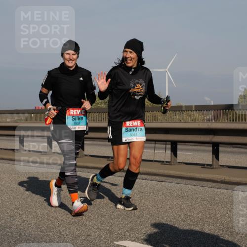 03.10.2025 - Köhlbrandbrückenlauf Fabian Wolf http://msf.ph/oto/9065479 03.10.2025 10:08:32 Position 3 1935, 3044 meine-sportfotos.de