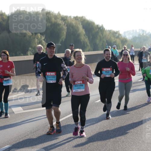 03.10.2025 - Köhlbrandbrückenlauf Jannik Wohlers http://msf.ph/oto/9065483 03.10.2025 09:26:26 Position 3 2575, 2569, 2568, 3475 meine-sportfotos.de
