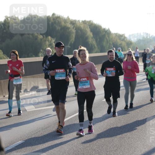 03.10.2025 - Köhlbrandbrückenlauf Jannik Wohlers http://msf.ph/oto/9065489 03.10.2025 09:26:26 Position 3 2569, 2568 meine-sportfotos.de