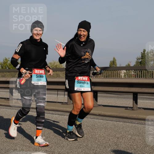 03.10.2025 - Köhlbrandbrückenlauf Fabian Wolf http://msf.ph/oto/9065491 03.10.2025 10:08:32 Position 3 1935, 3044 meine-sportfotos.de