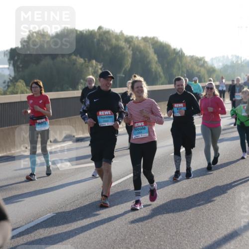03.10.2025 - Köhlbrandbrückenlauf Jannik Wohlers http://msf.ph/oto/9065496 03.10.2025 09:26:26 Position 3 2569, 2568 meine-sportfotos.de