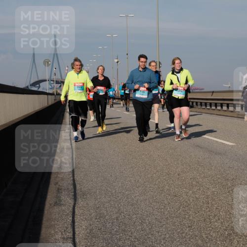 03.10.2025 - Köhlbrandbrückenlauf Fabian Wolf http://msf.ph/oto/9065500 03.10.2025 10:08:33 Position 3  meine-sportfotos.de