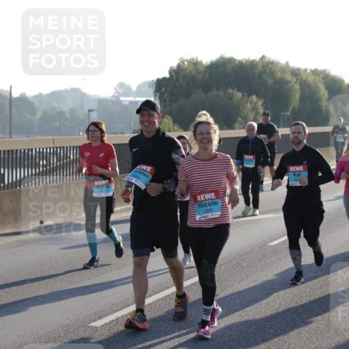 03.10.2025 - Köhlbrandbrückenlauf Jannik Wohlers http://msf.ph/oto/9065526 03.10.2025 09:26:28 Position 3 2569, 2568, 347 meine-sportfotos.de