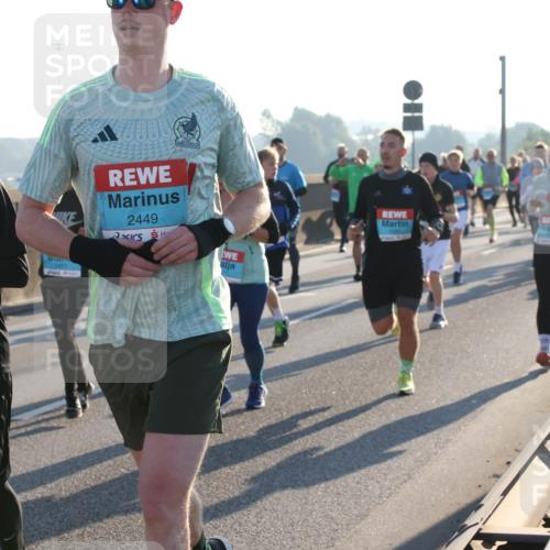 03.10.2025 - Köhlbrandbrückenlauf Lena Gebhardt http://msf.ph/oto/9065601 03.10.2025 09:22:39 Position 1 1588, 2471, 2449 meine-sportfotos.de