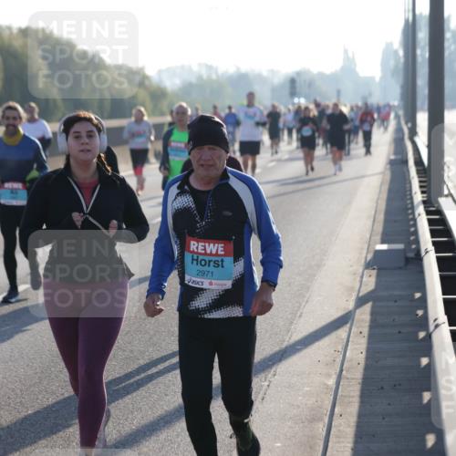 03.10.2025 - Köhlbrandbrückenlauf Jannik Wohlers http://msf.ph/oto/9065610 03.10.2025 09:26:38 Position 3 2971 meine-sportfotos.de