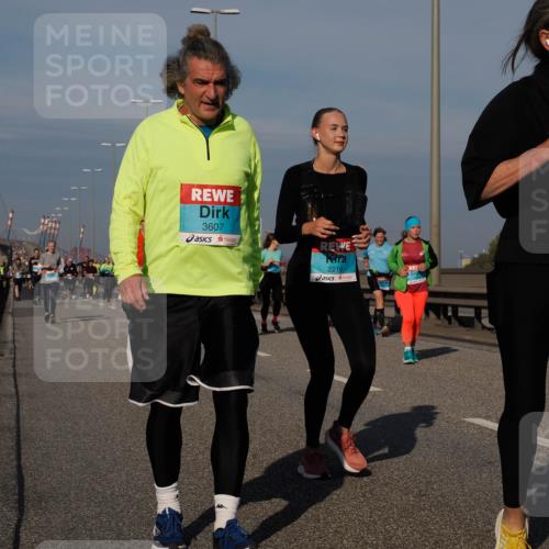 03.10.2025 - Köhlbrandbrückenlauf Fabian Wolf http://msf.ph/oto/9065623 03.10.2025 10:08:38 Position 3 3607, 2216, 3670 meine-sportfotos.de