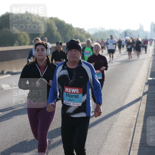 03.10.2025 - Köhlbrandbrückenlauf Jannik Wohlers http://msf.ph/oto/9065651 03.10.2025 09:26:39 Position 3 2971 meine-sportfotos.de