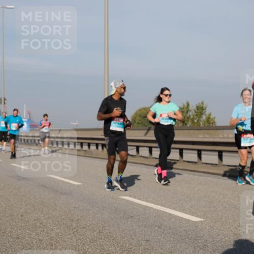 03.10.2025 - Köhlbrandbrückenlauf Fabian Wolf http://msf.ph/oto/9065663 03.10.2025 10:08:43 Position 3  meine-sportfotos.de