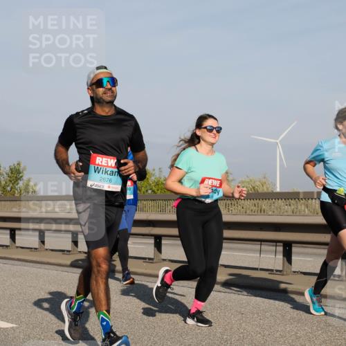 03.10.2025 - Köhlbrandbrückenlauf Fabian Wolf http://msf.ph/oto/9065709 03.10.2025 10:08:45 Position 3 2676 meine-sportfotos.de