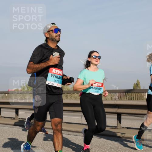 03.10.2025 - Köhlbrandbrückenlauf Fabian Wolf http://msf.ph/oto/9065719 03.10.2025 10:08:46 Position 3 2676, 2681, 3360 meine-sportfotos.de