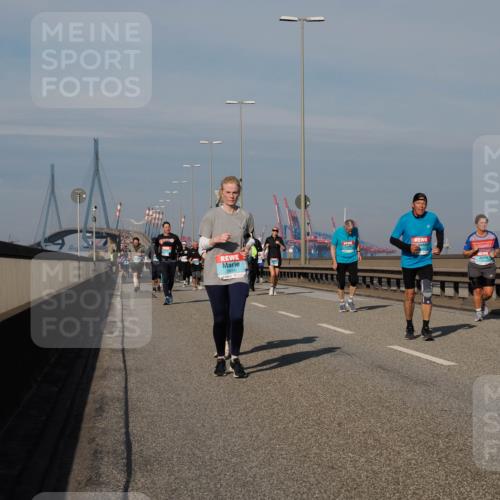 03.10.2025 - Köhlbrandbrückenlauf Fabian Wolf http://msf.ph/oto/9065724 03.10.2025 10:08:47 Position 3 1824 meine-sportfotos.de