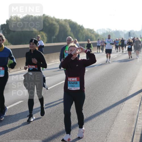 03.10.2025 - Köhlbrandbrückenlauf Jannik Wohlers http://msf.ph/oto/9065725 03.10.2025 09:26:41 Position 3 1887, 1982 meine-sportfotos.de