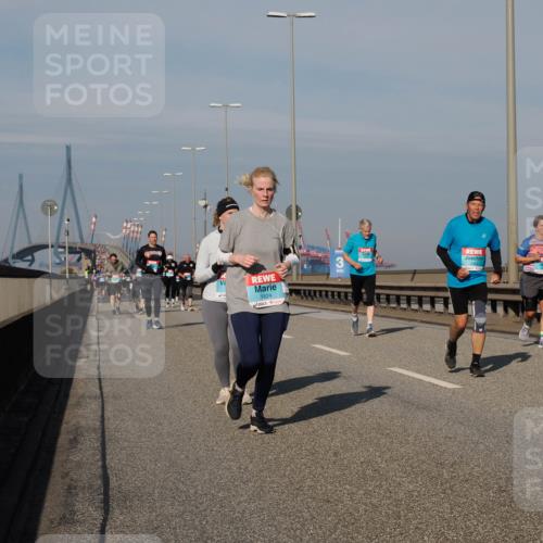 03.10.2025 - Köhlbrandbrückenlauf Fabian Wolf http://msf.ph/oto/9065749 03.10.2025 10:08:48 Position 3 1824, 3 meine-sportfotos.de