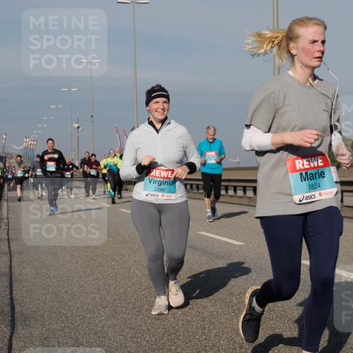 03.10.2025 - Köhlbrandbrückenlauf Fabian Wolf http://msf.ph/oto/9065798 03.10.2025 10:08:50 Position 3 2286, 1824, 8393 meine-sportfotos.de