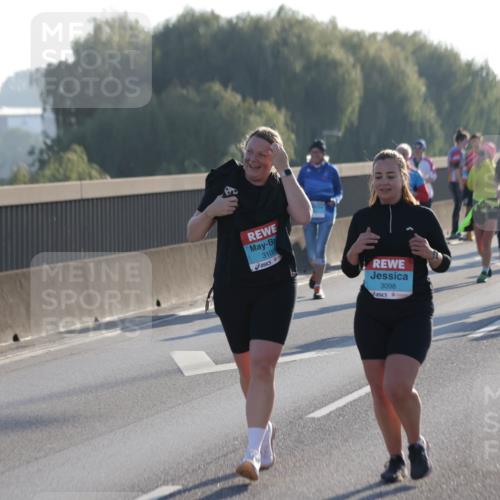 03.10.2025 - Köhlbrandbrückenlauf Jannik Wohlers http://msf.ph/oto/9065814 03.10.2025 09:26:53 Position 3 3100, 3098 meine-sportfotos.de