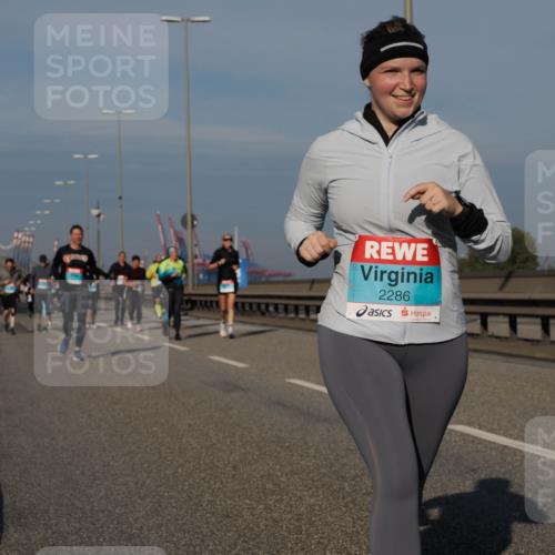 03.10.2025 - Köhlbrandbrückenlauf Fabian Wolf http://msf.ph/oto/9065829 03.10.2025 10:08:51 Position 3 2286 meine-sportfotos.de