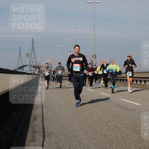 03.10.2025 - Köhlbrandbrückenlauf Fabian Wolf http://msf.ph/oto/9065841 03.10.2025 10:08:55 Position 3 3013 meine-sportfotos.de