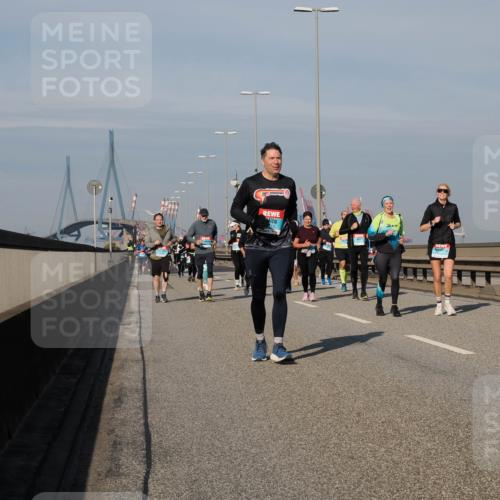 03.10.2025 - Köhlbrandbrückenlauf Fabian Wolf http://msf.ph/oto/9065844 03.10.2025 10:08:55 Position 3 1001 meine-sportfotos.de