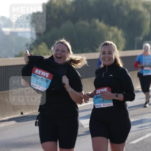 03.10.2025 - Köhlbrandbrückenlauf Jannik Wohlers http://msf.ph/oto/9065854 03.10.2025 09:26:54 Position 3 3100, 3098 meine-sportfotos.de