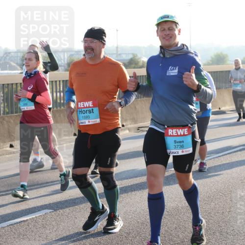 03.10.2025 - Köhlbrandbrückenlauf Lena Gebhardt http://msf.ph/oto/9065927 03.10.2025 09:22:51 Position 1 3839, 1593, 3736 meine-sportfotos.de