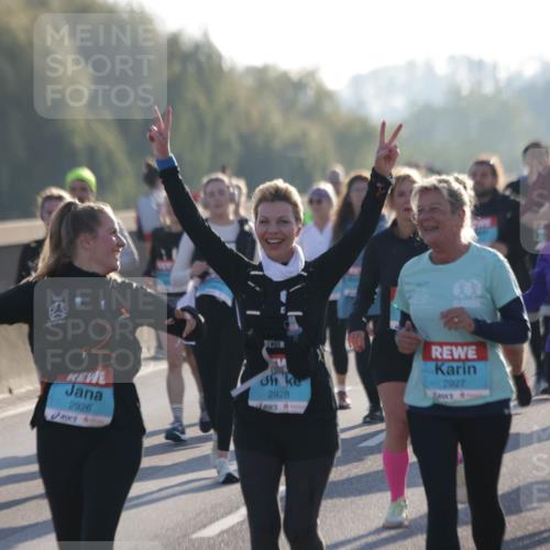 03.10.2025 - Köhlbrandbrückenlauf Jannik Wohlers http://msf.ph/oto/9065942 03.10.2025 09:26:58 Position 3 2926, 2928, 2927, 2565 meine-sportfotos.de