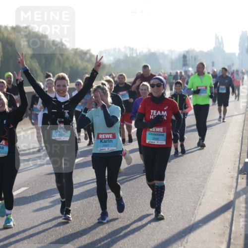 03.10.2025 - Köhlbrandbrückenlauf Jannik Wohlers http://msf.ph/oto/9065952 03.10.2025 09:26:59 Position 3 2926, 2928, 2927, 2565 meine-sportfotos.de