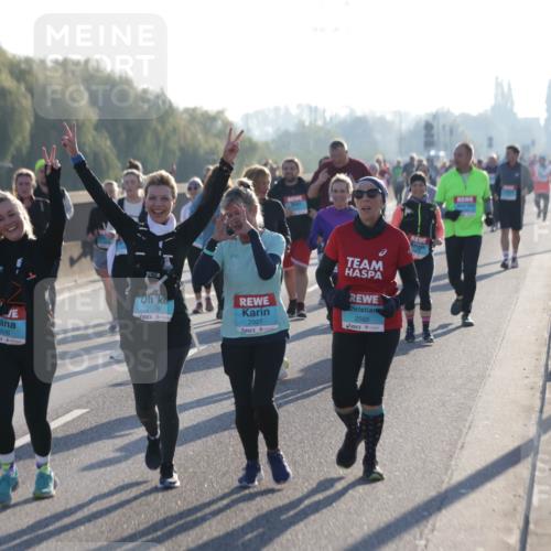 03.10.2025 - Köhlbrandbrückenlauf Jannik Wohlers http://msf.ph/oto/9065958 03.10.2025 09:26:59 Position 3 2926, 2928, 2927, 2565 meine-sportfotos.de