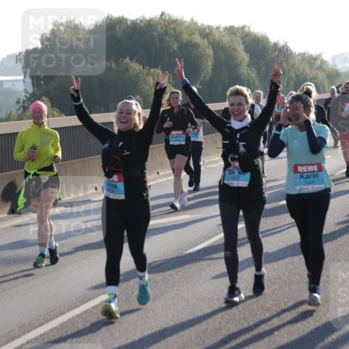 03.10.2025 - Köhlbrandbrückenlauf Jannik Wohlers http://msf.ph/oto/9065986 03.10.2025 09:26:59 Position 3 14, 2927, 2565, 2928 meine-sportfotos.de