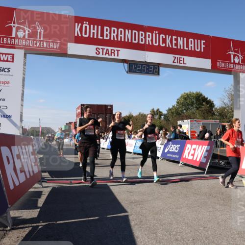 03.10.2025 - Köhlbrandbrückenlauf Lena Gebhardt http://msf.ph/oto/9066035 03.10.2025 13:29:32 Ziel 5340, 5366, 5470, 5482, 5514, 5601, 6156, 6334, 6335, 6336, 6351, 6387, 6439, 6539, 6543, 6554, 6555 meine-sportfotos.de