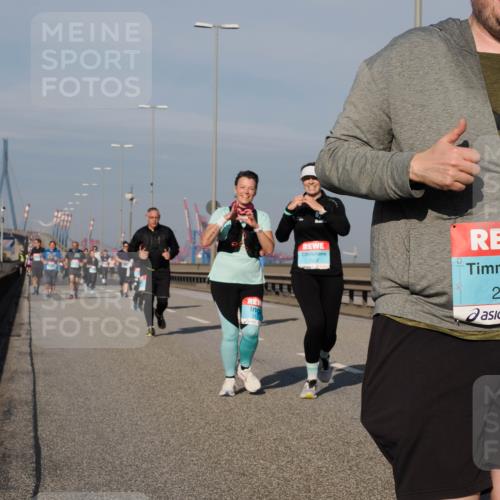 03.10.2025 - Köhlbrandbrückenlauf Fabian Wolf http://msf.ph/oto/9066039 03.10.2025 10:09:06 Position 3 217, 2326 meine-sportfotos.de