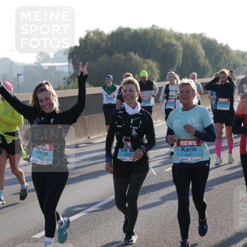 03.10.2025 - Köhlbrandbrückenlauf Jannik Wohlers http://msf.ph/oto/9066041 03.10.2025 09:27:01 Position 3 2926, 2928, 2927, 2565 meine-sportfotos.de